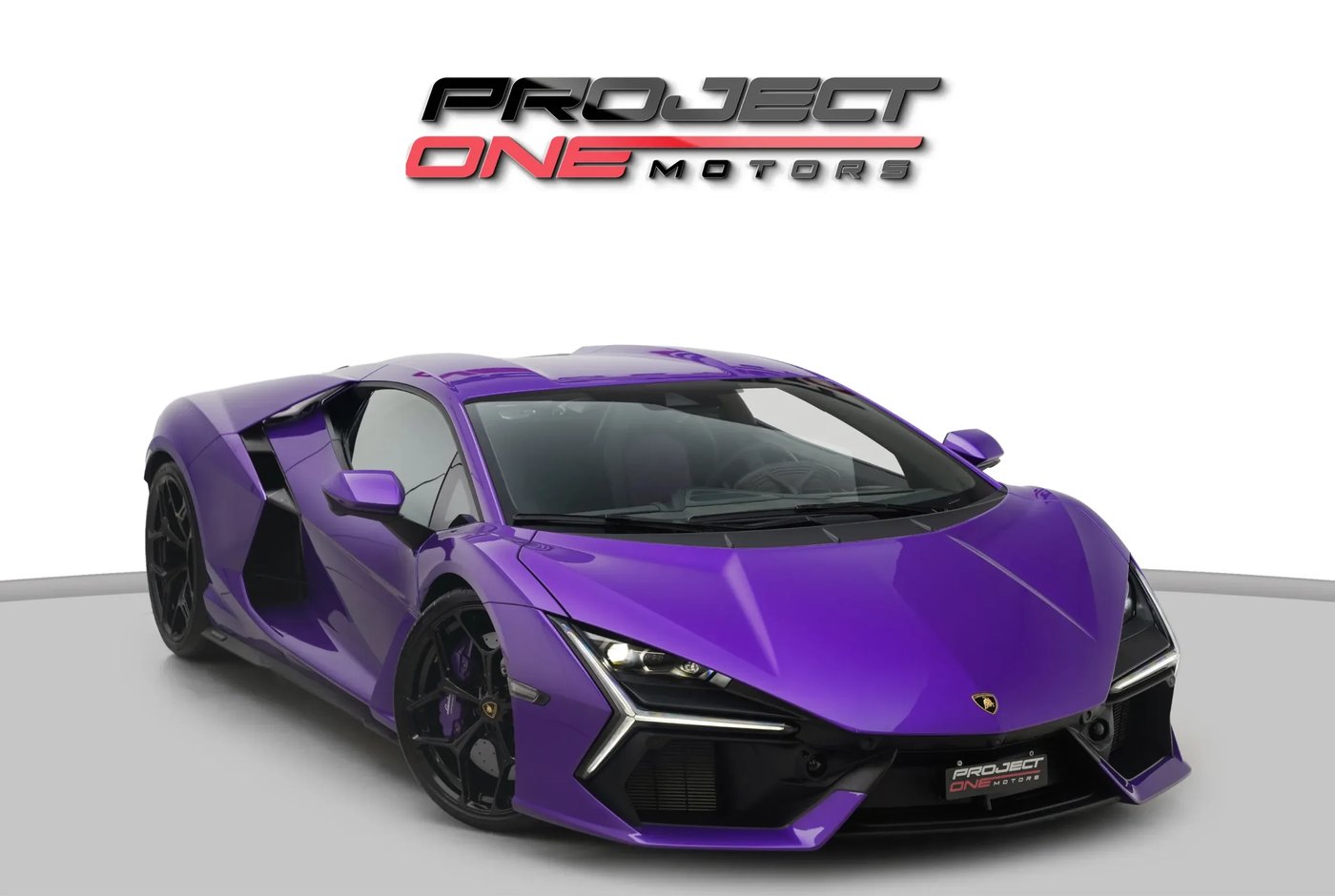 2025 Lamborghini Revuelto - photo 1 of 9