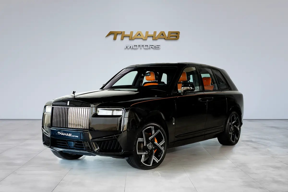 2025 Rolls-Royce Cullinan Black Badge Cloud Interior European Specs - photo 1 of 15
