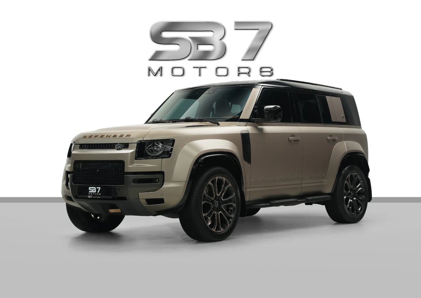 2025 Land Rover Defender 110 Octa Black P635 Fully Loaded - photo 1 of 14
