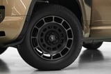 2025 Land Rover Defender 110 Octa with Warranty thumbnail 16