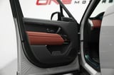 2025 Land Rover Range Rover SV with Service Contract thumbnail 6