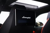 2025 Lamborghini Urus SE thumbnail 11