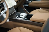 2026 Land Rover Range Rover P530 Autobiography with 5 Years Warranty thumbnail 9
