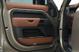 2025 Land Rover Defender 110 Octa Black P635 Fully Loaded thumbnail 12