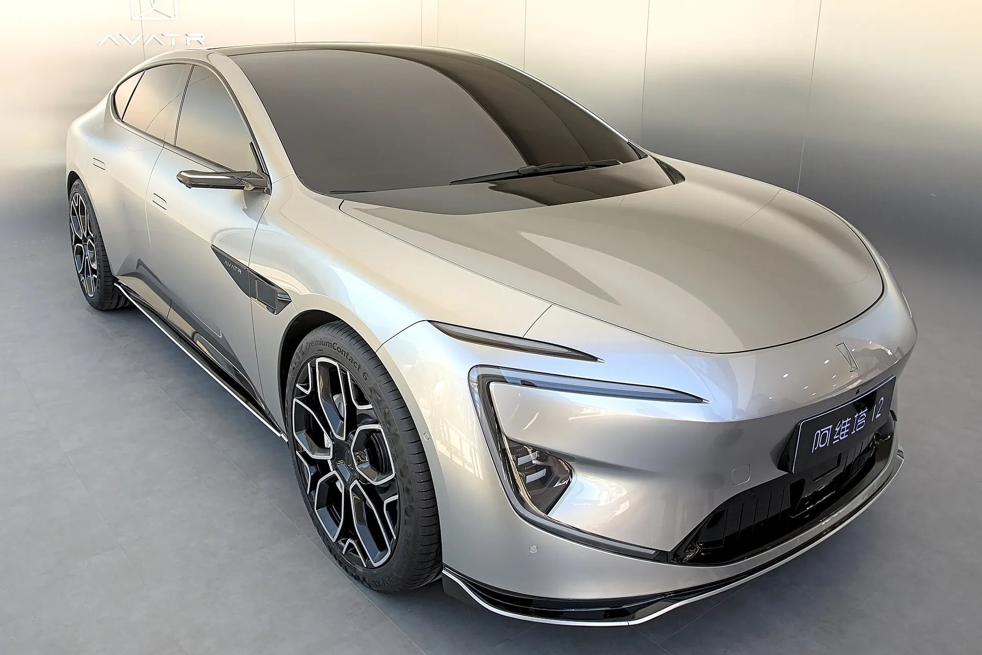 Avatr 12 in the UAE: Huawei's HarmonyOS Luxury EV Explained for 2026 Buyers