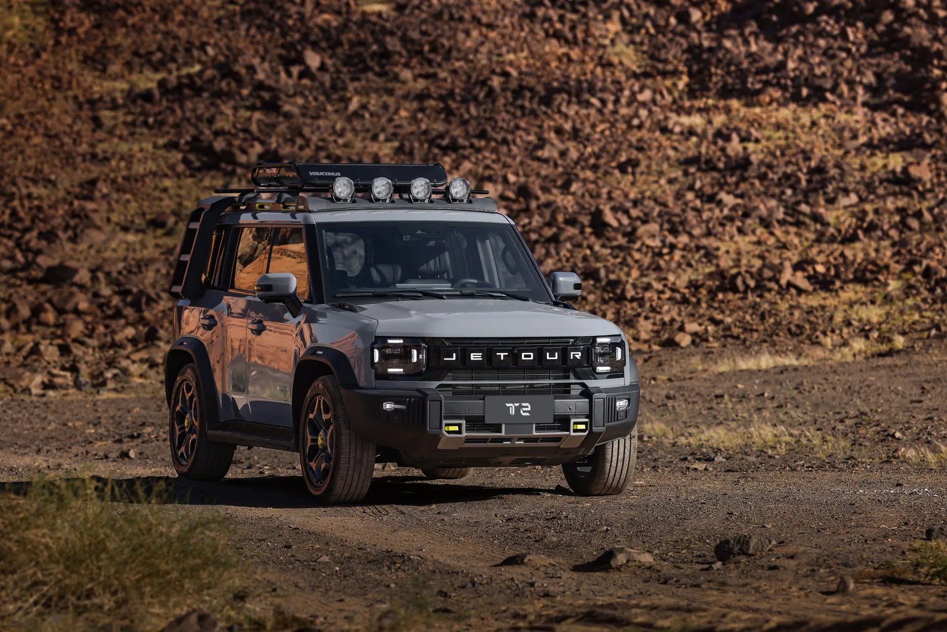 Jetour T2 in the UAE: Off-Road Capability Teardown vs Prado and Fortuner