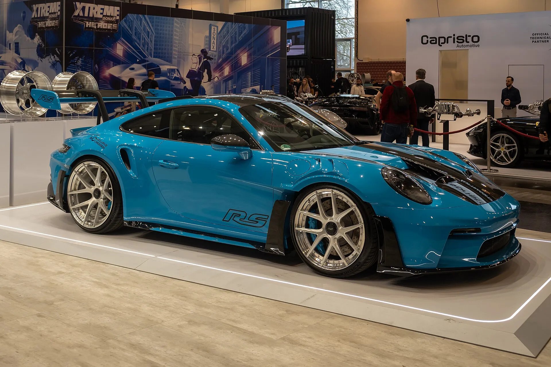 Porsche 911 GT3 RS vs 911 Turbo S: Track Weapon or Everyday Supercar in Dubai 2026