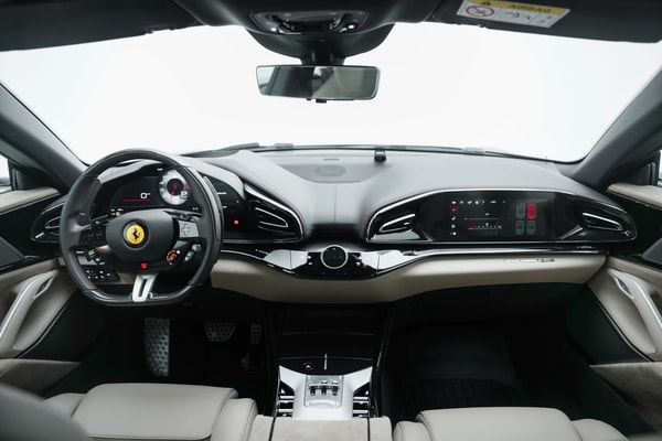 2026 Ferrari Purosangue Standard