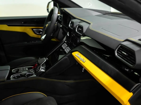 2024 Lamborghini Urus S