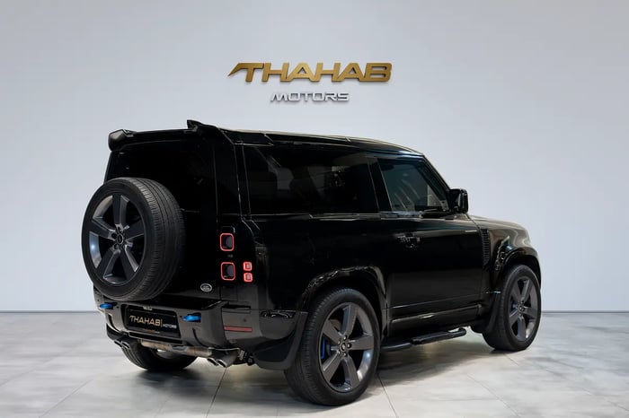 2022 Land Rover Defender 90 with Warranty P525 Short-Wheel Base V8 Edition Perfect Condition - photo 3 of 9