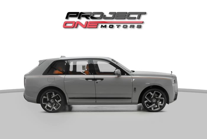 2026 Rolls Royce Cullinan Black Badge with Warranty and Service Contract - photo 3 of 10