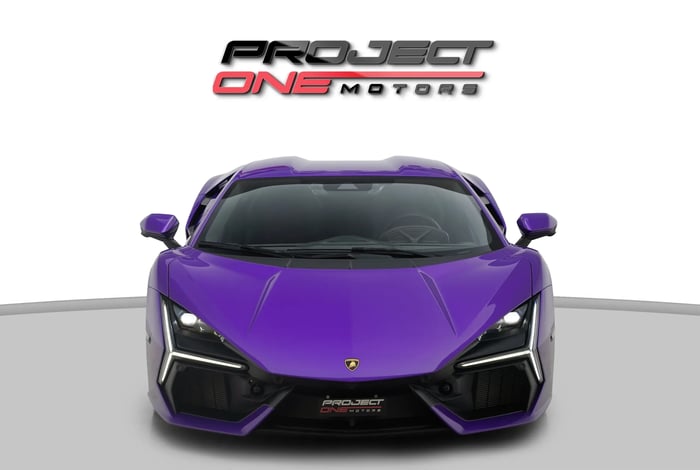 2025 Lamborghini Revuelto - photo 2 of 9