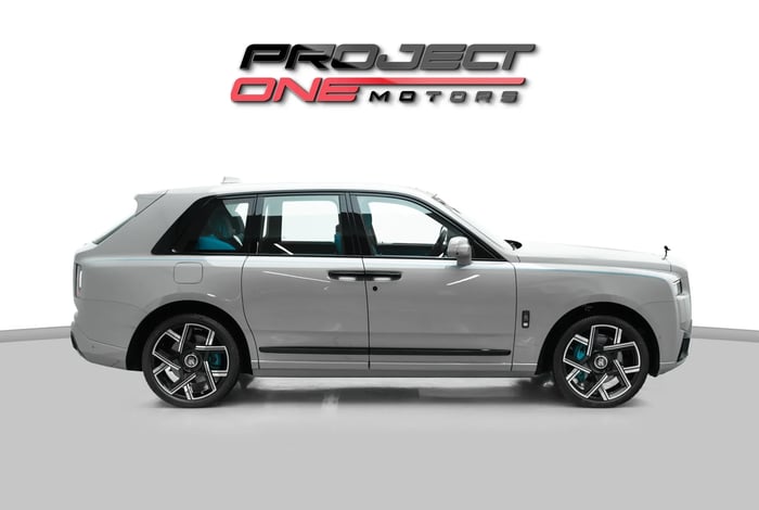 2025 Rolls Royce Cullinan Black Badge with Warranty and Service Contract - photo 3 of 9