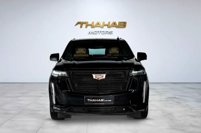 2021 Cadillac Escalade Sport Platinum GCC Full Option - photo 2 of 18