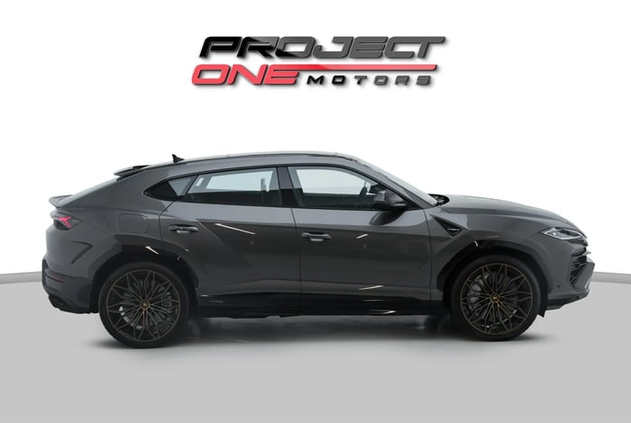 2025 Lamborghini Urus SE - photo 3 of 13