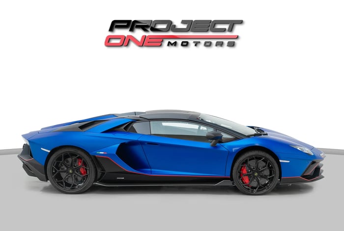 2022 Lamborghini Aventador Ultimae - photo 2 of 9