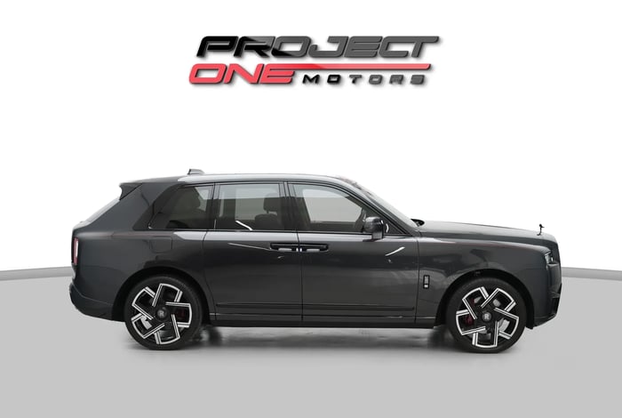 2019 Rolls Royce Cullinan Facelift - photo 3 of 10
