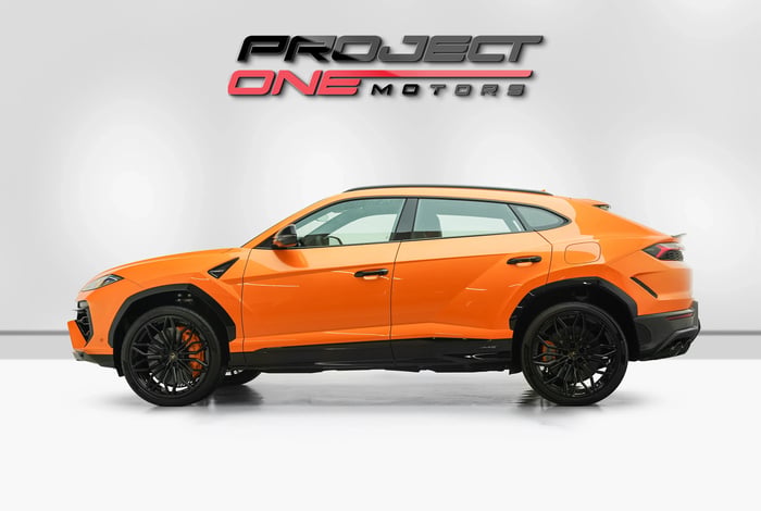 2026 Lamborghini Urus SE - photo 3 of 20