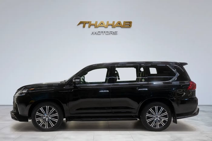 2018 Lexus LX Series 570 Sport V8 Full Option GCC Family Luxury SUV Premium Top Spec - photo 4 of 12