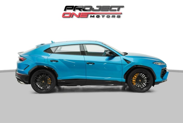 2026 Lamborghini Urus SE - photo 3 of 20