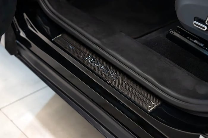 2025 Ferrari Purosangue 7 Yrs Service Contract 0 KM European Specs - photo 5 of 11
