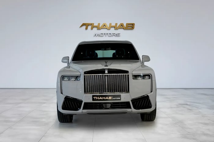 Bespoke Two-Tone Gucci Interior Brand New 2025 Black Badge Edition 0 KM Full Option - photo 2 of 15