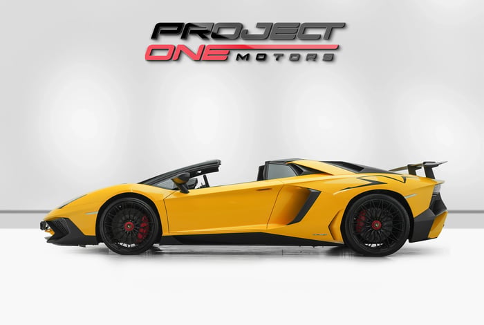 2017 Lamborghini Aventador LP 750-4 Superveloce Roadster - photo 3 of 18