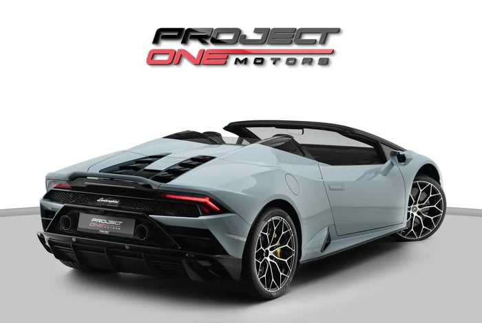 2021 Lamborghini Huracan EVO Spyder - photo 4 of 9