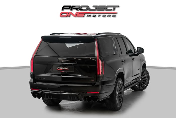 2025 Cadillac Escalade V with Service Contract - photo 4 of 20