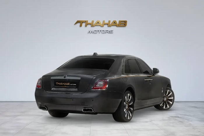 2024 Rolls-Royce Ghost Special Order Bespoke Tri-Tone Interior Full Option Low Mileage Perfect Condition - photo 3 of 18
