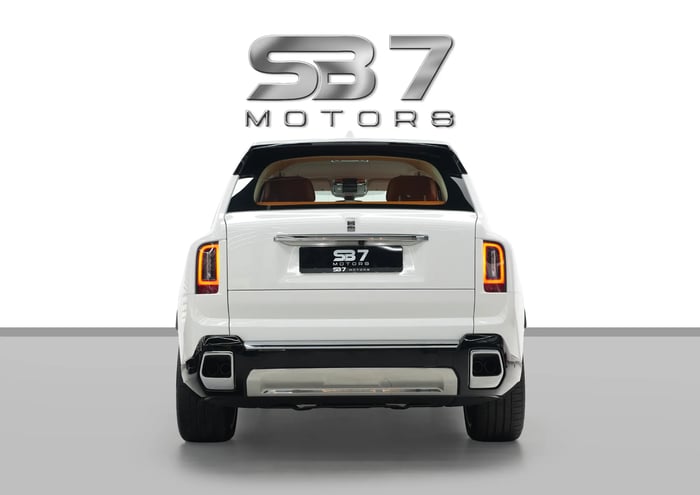2026 Rolls-Royce Cullinan Silver Badge - photo 5 of 17