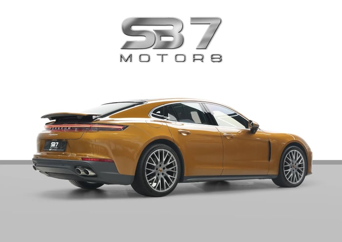 2025 Porsche Panamera Standard GCC with Al Naboodah Warranty - photo 4 of 15