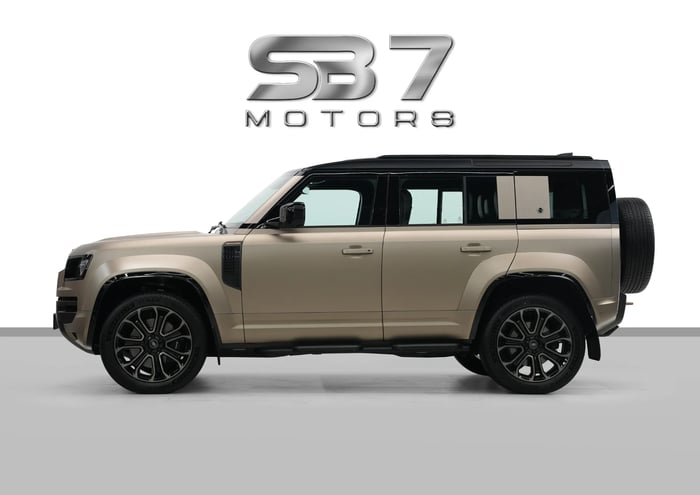 2025 Land Rover Defender 110 Octa Black P635 Fully Loaded - photo 3 of 14