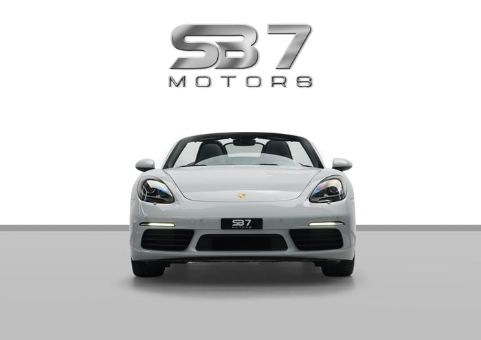 2024 Porsche 718 Boxster Excellent Condition - photo 2 of 14