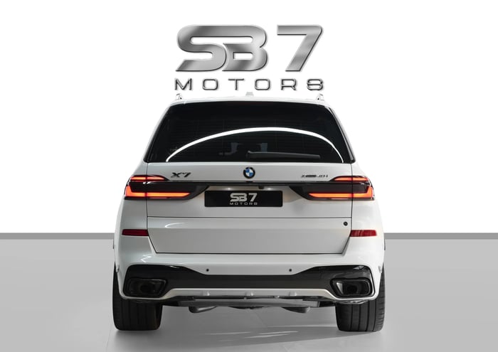 2025 BMW X7 xDrive40i with Service Contract - photo 5 of 14