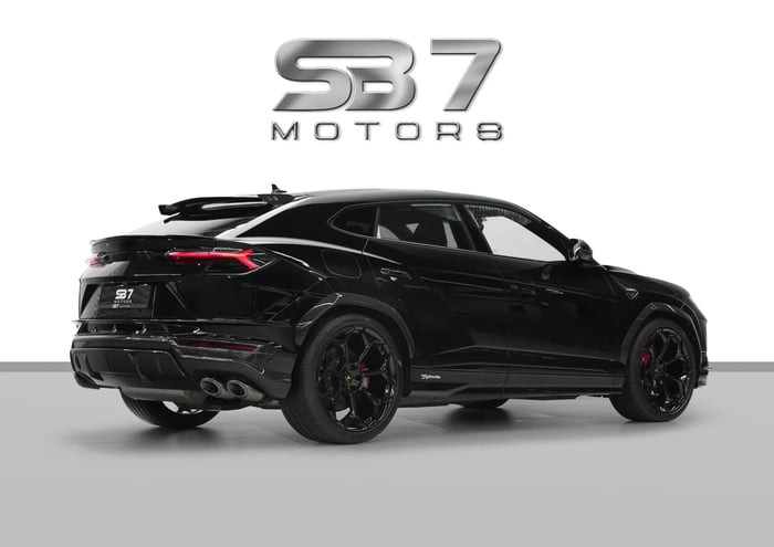 2024 Lamborghini Urus Performante Carbon Fiber - photo 4 of 17