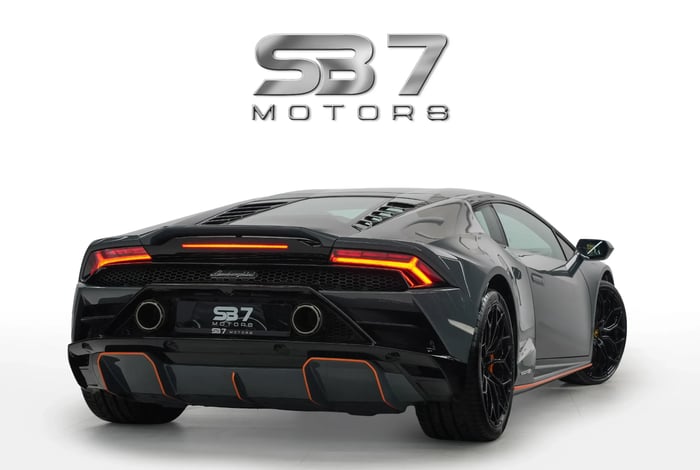 2021 Lamborghini Huracan EVO Coupe with Akrapovic - photo 4 of 28