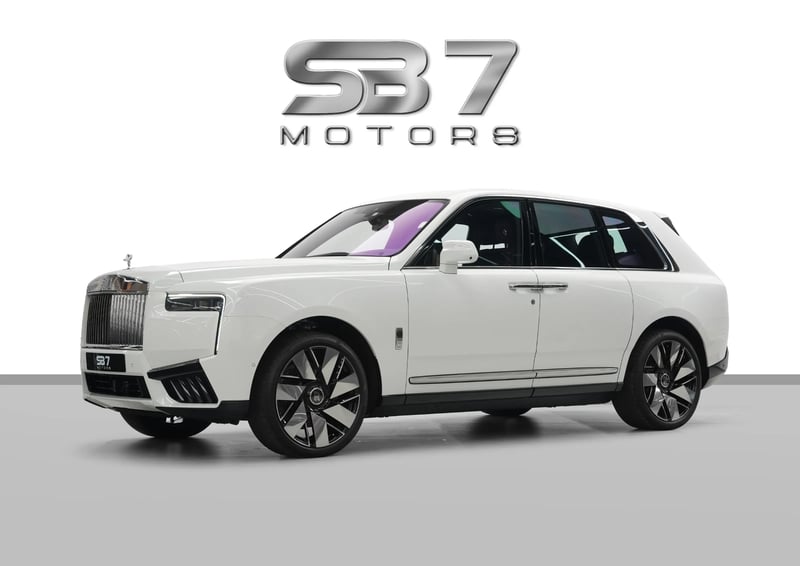 2026 Rolls-Royce Cullinan Silver Badge Fully Loaded - photo 1 of 17