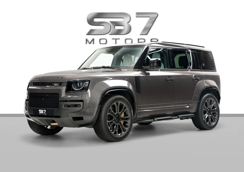 2026 Land Rover Defender 110 Octa P635 Fully Loaded - photo 1 of 34