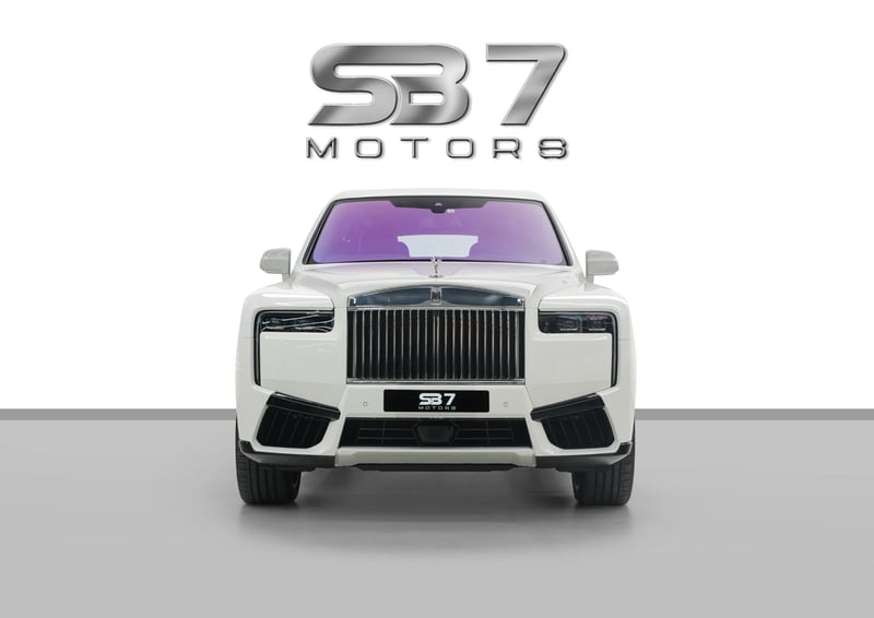 2026 Rolls-Royce Cullinan Silver Badge Fully Loaded - photo 2 of 17