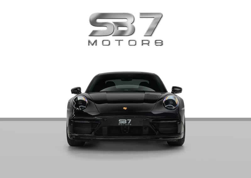 2024 Porsche 911 Carrera GTS - photo 2 of 12